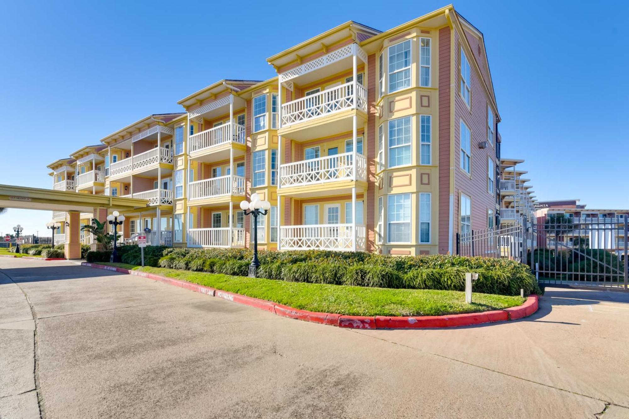 Coastal Galveston Condo Walk To Shoreline! Экстерьер фото