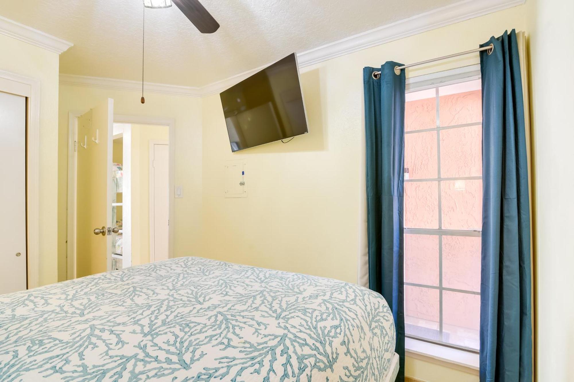 Coastal Galveston Condo Walk To Shoreline! Экстерьер фото